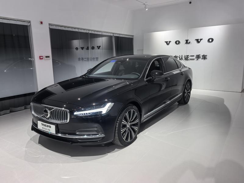 Volvo S90 - фото 0