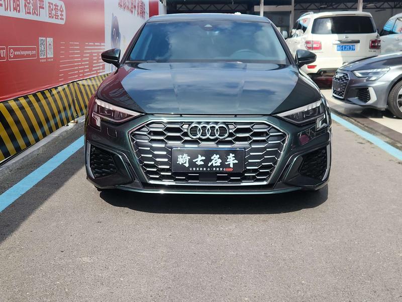 Audi A3 - фото 1