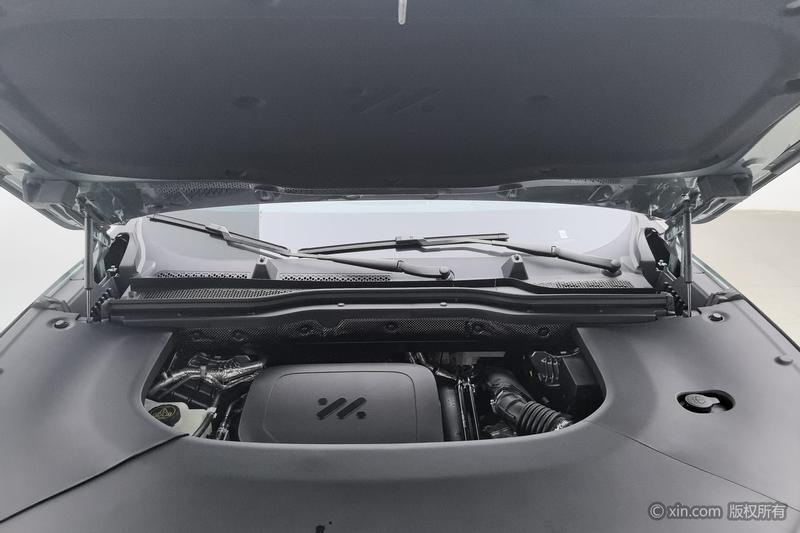 IM Motors LS8 - фото 4