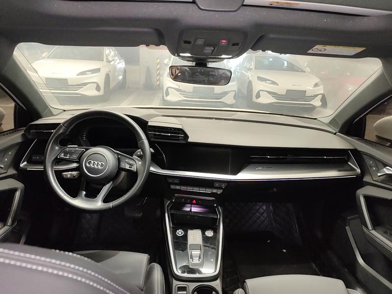 Audi A3 - фото 4