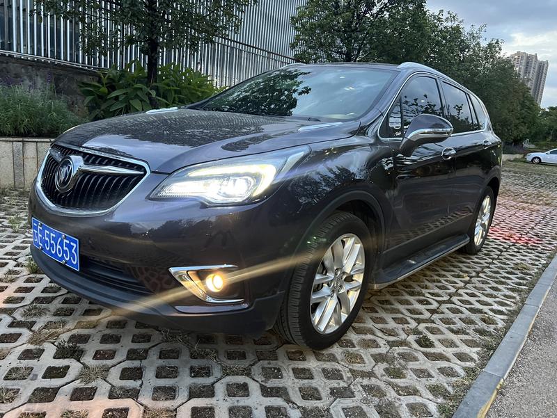 Buick Envision - фото 0