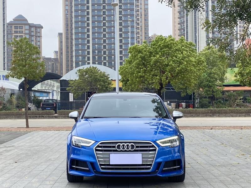 Audi A3 - фото 1