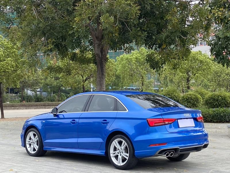 Audi A3 - фото 3