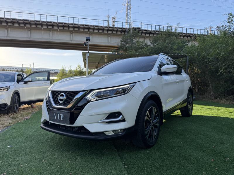 Nissan Qashqai - фото 0