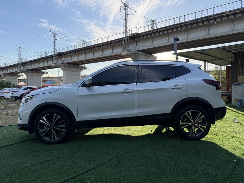 Nissan Qashqai - фото 3