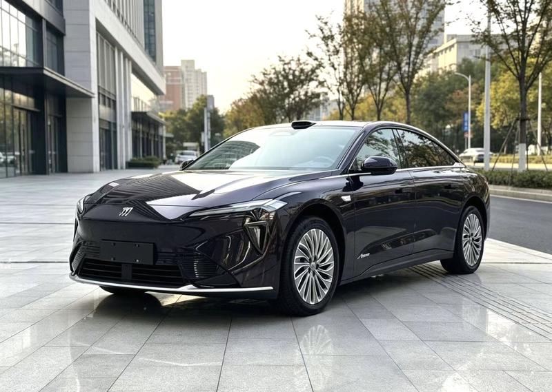 Buick ElectraL7 - фото 0
