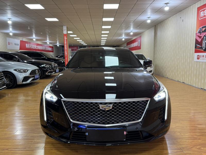 Cadillac CT6 - фото 1