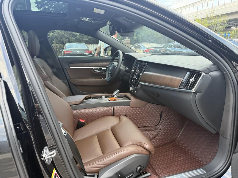 Volvo S90 - фото 4