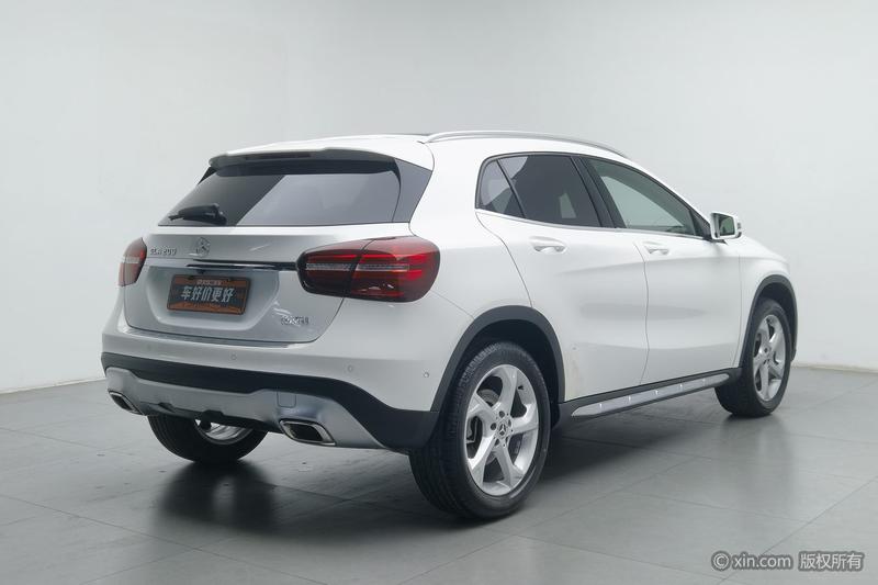 Mercedes-Benz GLA - фото 3
