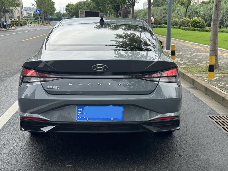 Hyundai Elantra - фото 4