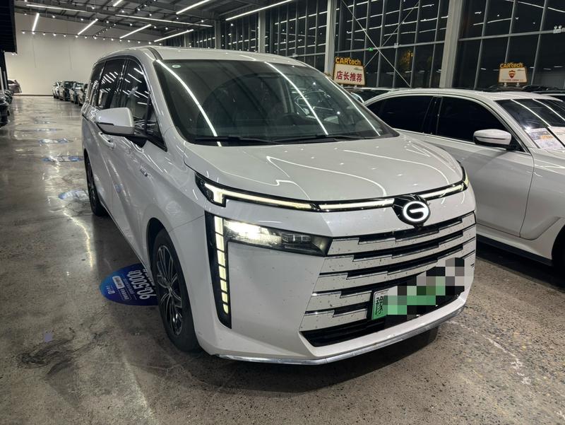 GAC Trumpchi E8 PHEV - фото 2