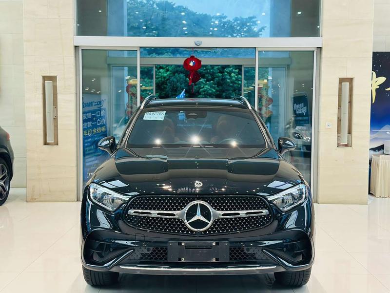 Mercedes-Benz GLC - фото 1