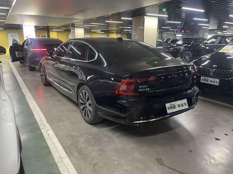 Volvo S90 - фото 2