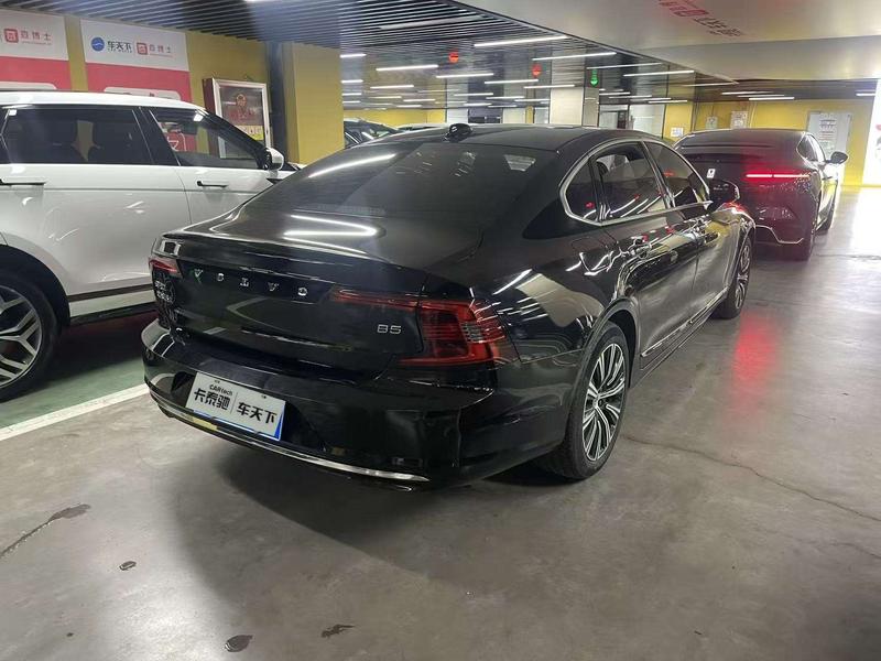 Volvo S90 - фото 4