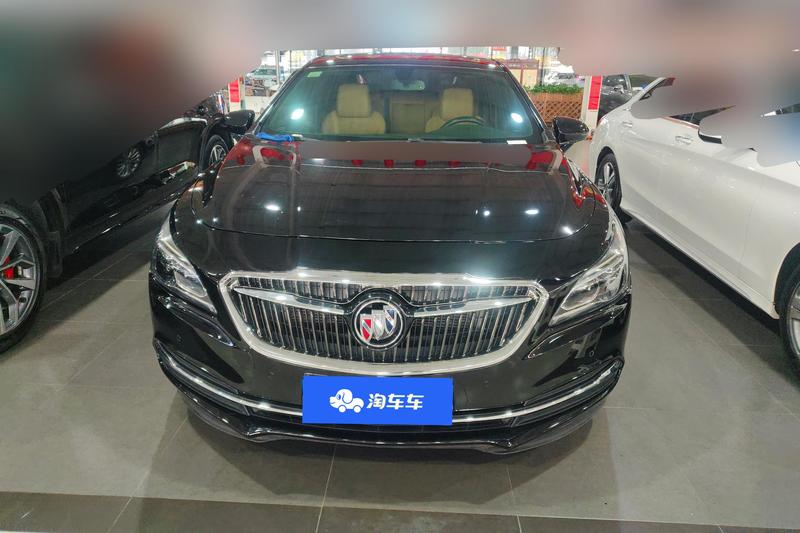 Buick LaCrosse - фото 1