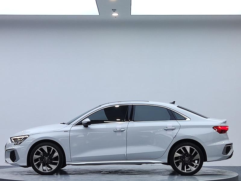 Audi A3 - фото 3