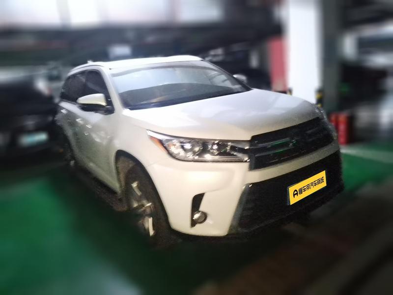 Toyota Highlander - фото 2