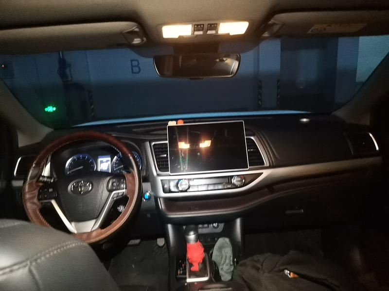 Toyota Highlander - фото 4