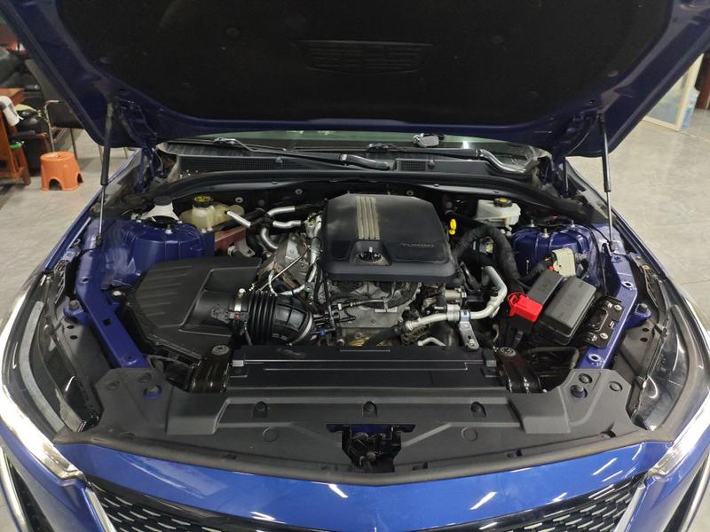 Cadillac CT5 - фото 3
