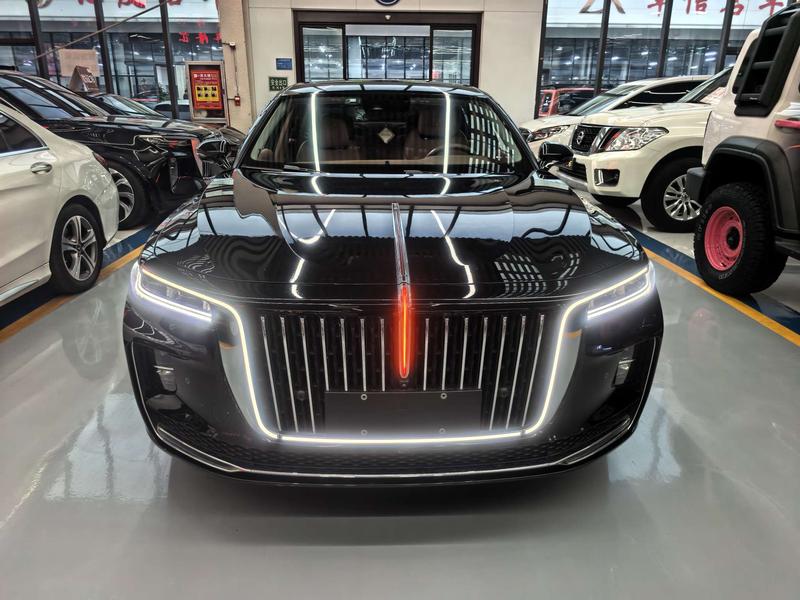 Hongqi H9 - фото 1