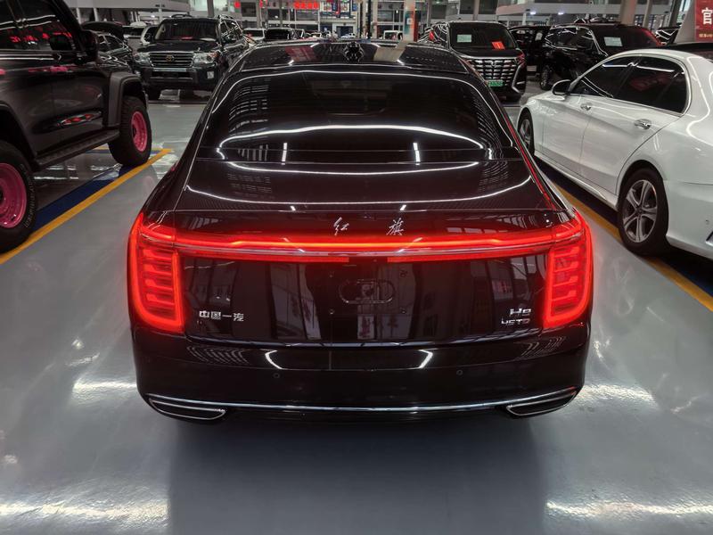 Hongqi H9 - фото 4