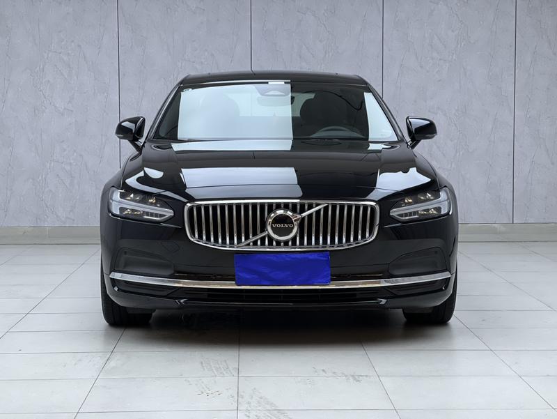 Volvo S90 - фото 1