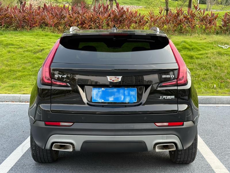 Cadillac XT4 - фото 4