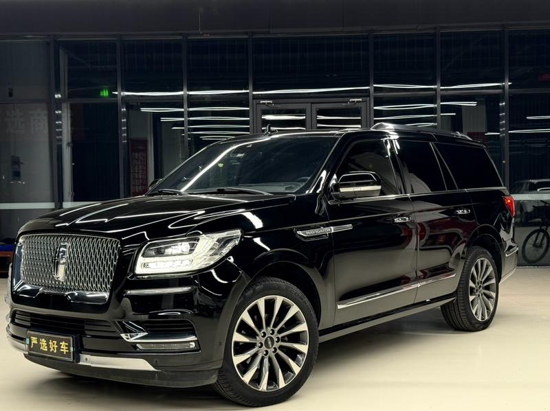Lincoln Navigator - фото 0