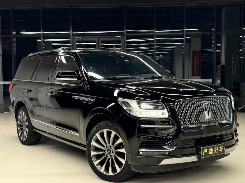Lincoln Navigator - фото 2
