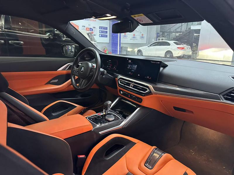 BMW M4 - фото 3