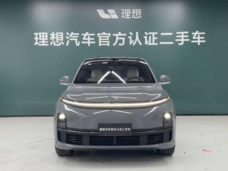 Li Auto L7 - фото 1