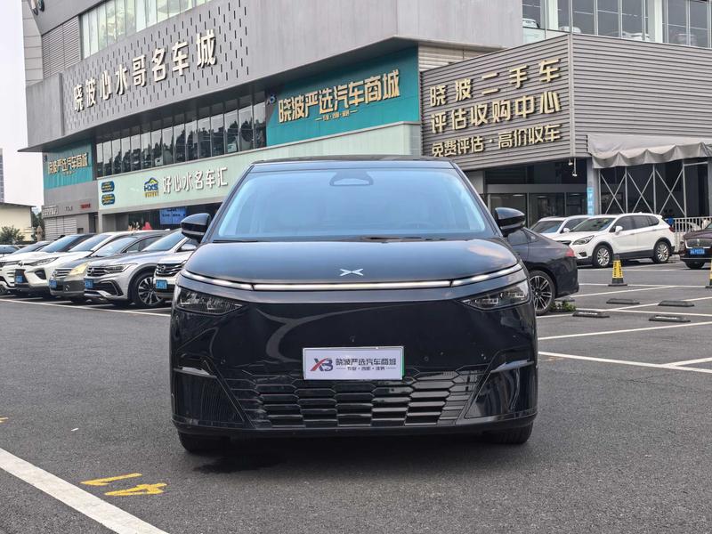 XPeng X9 - фото 1