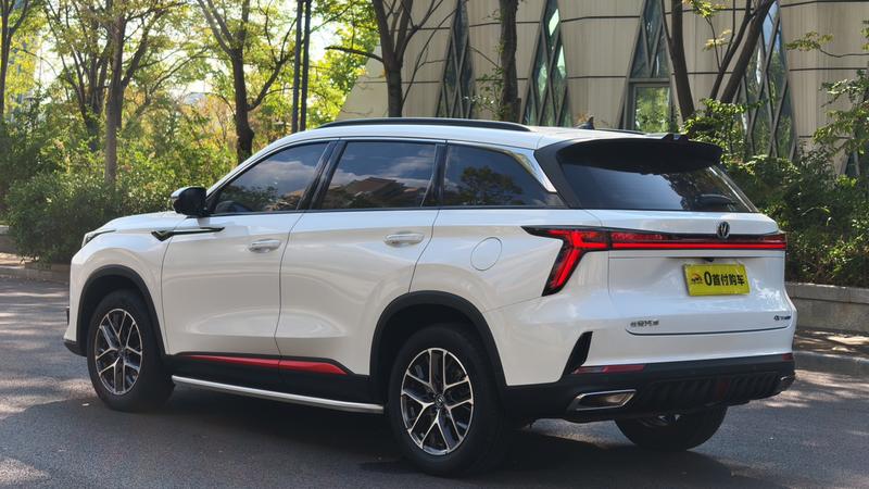 Changan CS75 PLUS - фото 3