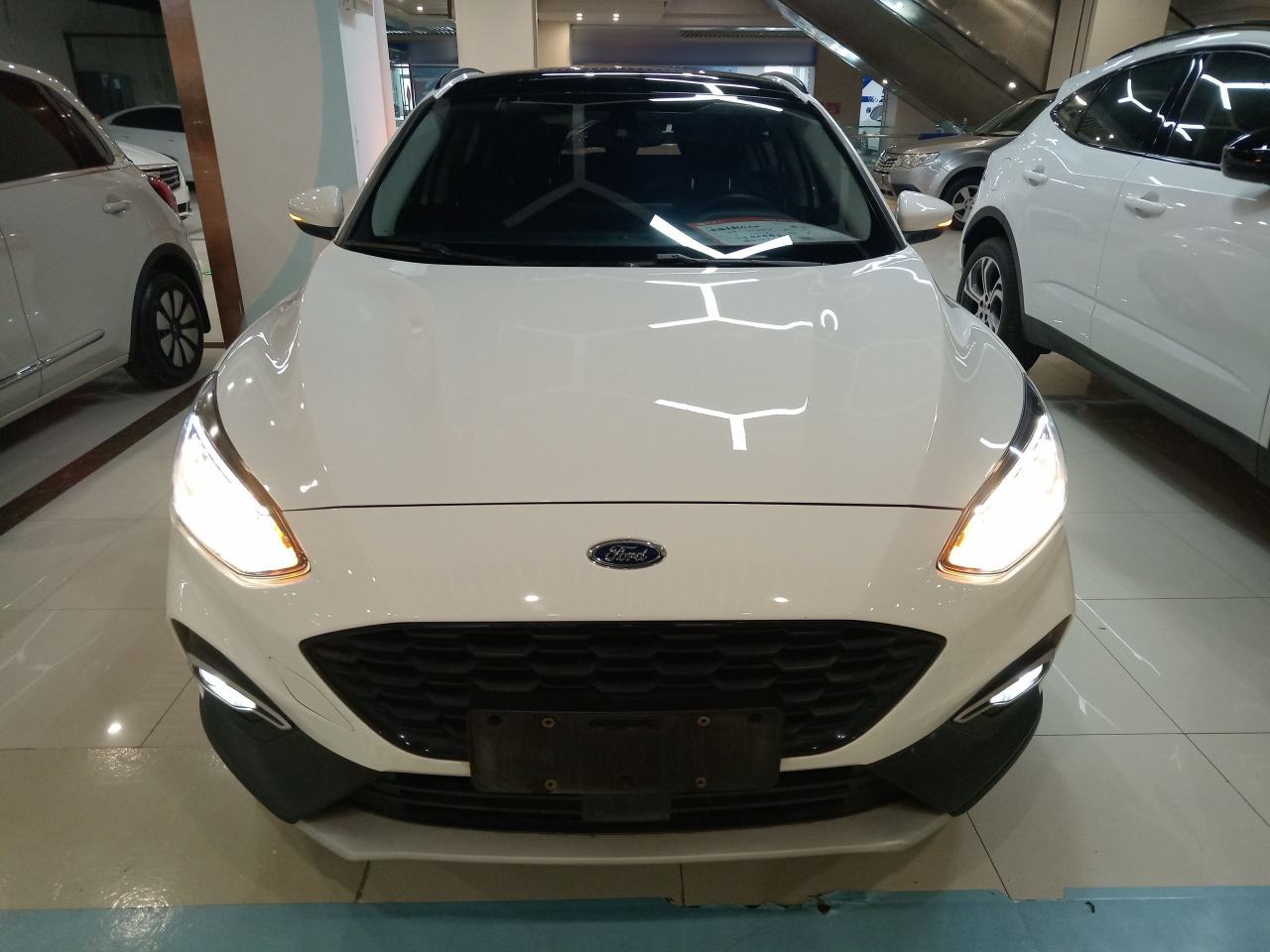 Ford Active - фото 1