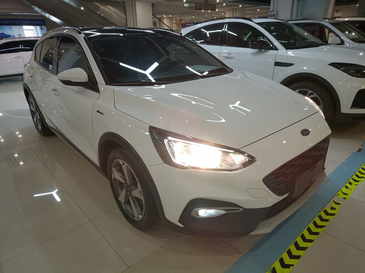 Ford Active - фото 2