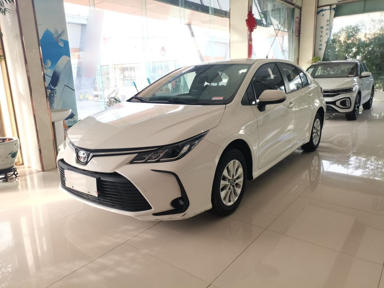 Toyota Corolla - фото 0