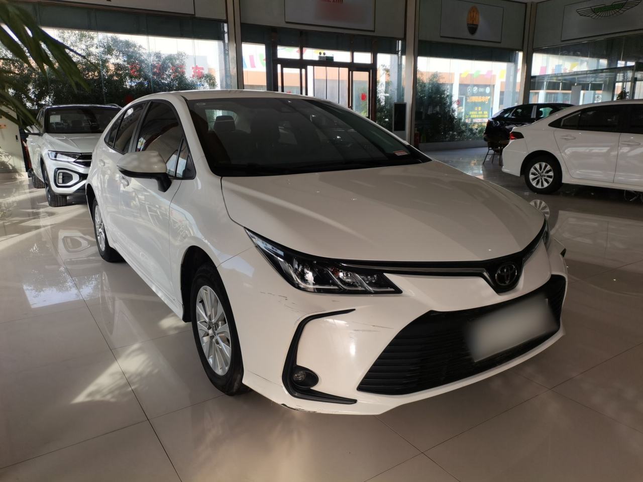 Toyota Corolla - фото 4