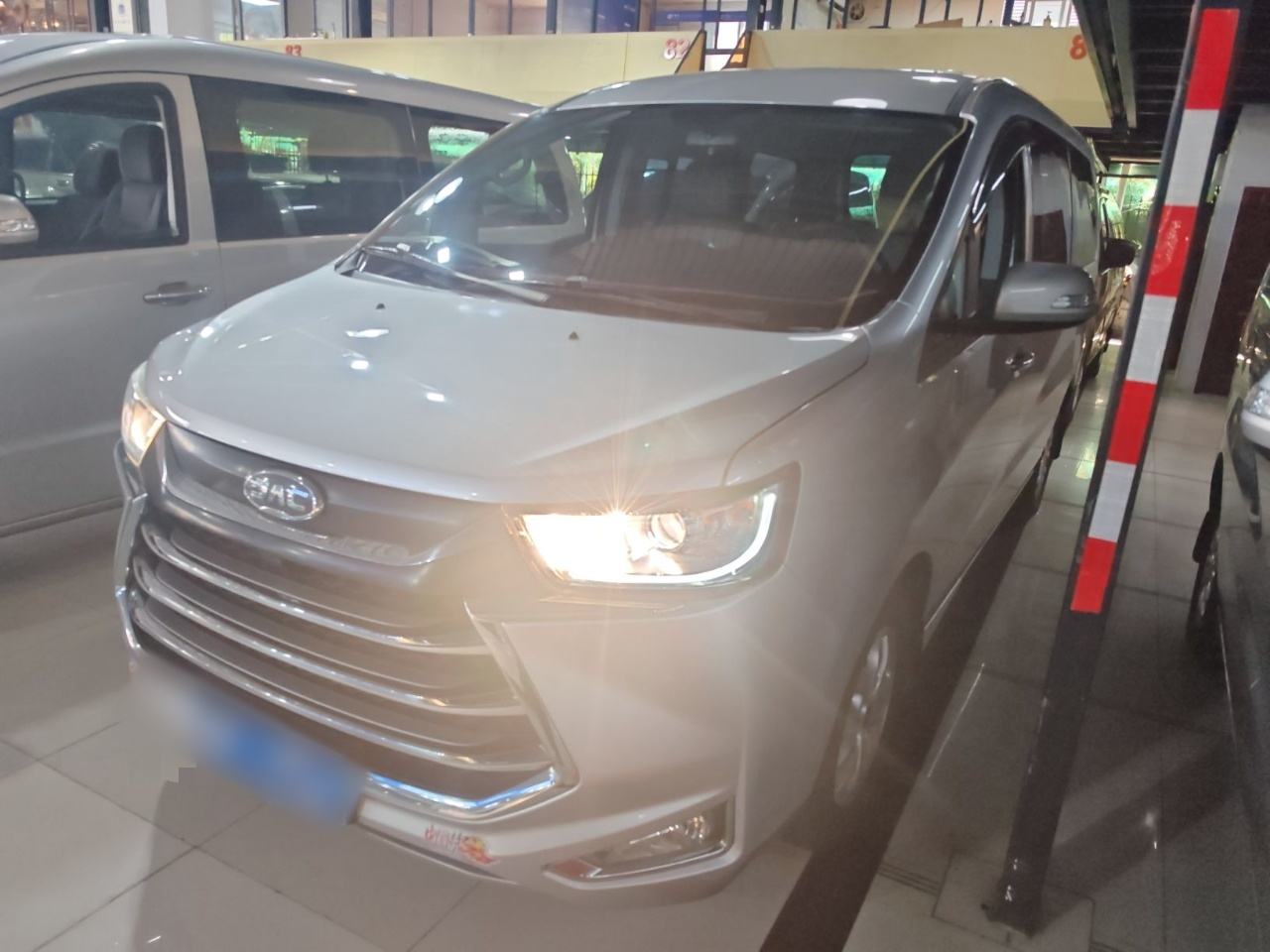 JAC Refine M4 - фото 0