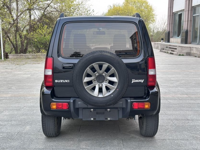 Suzuki Jimny - фото 2