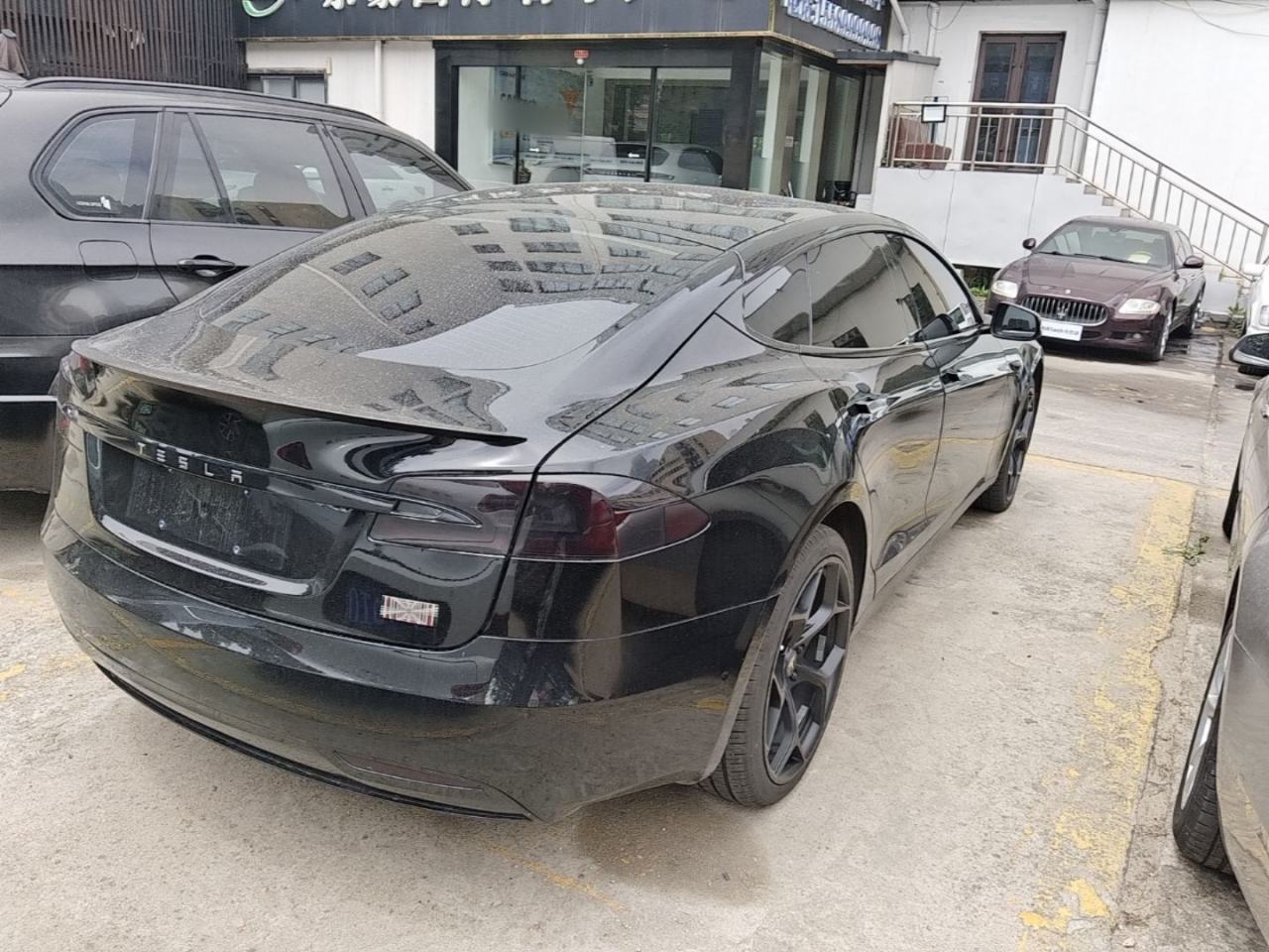 Tesla Model S - фото 3