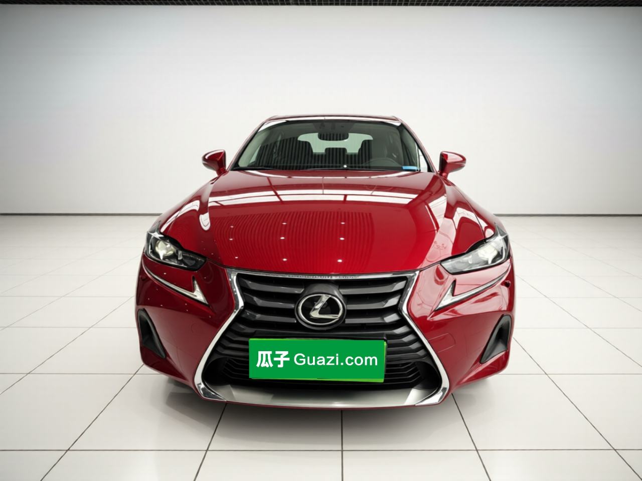 Lexus IS - фото 1