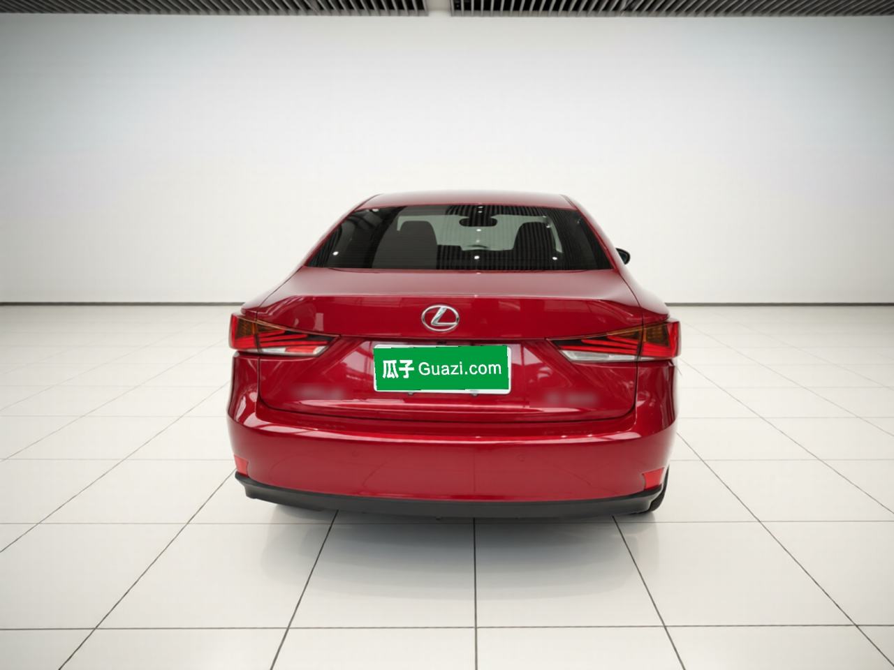 Lexus IS - фото 2