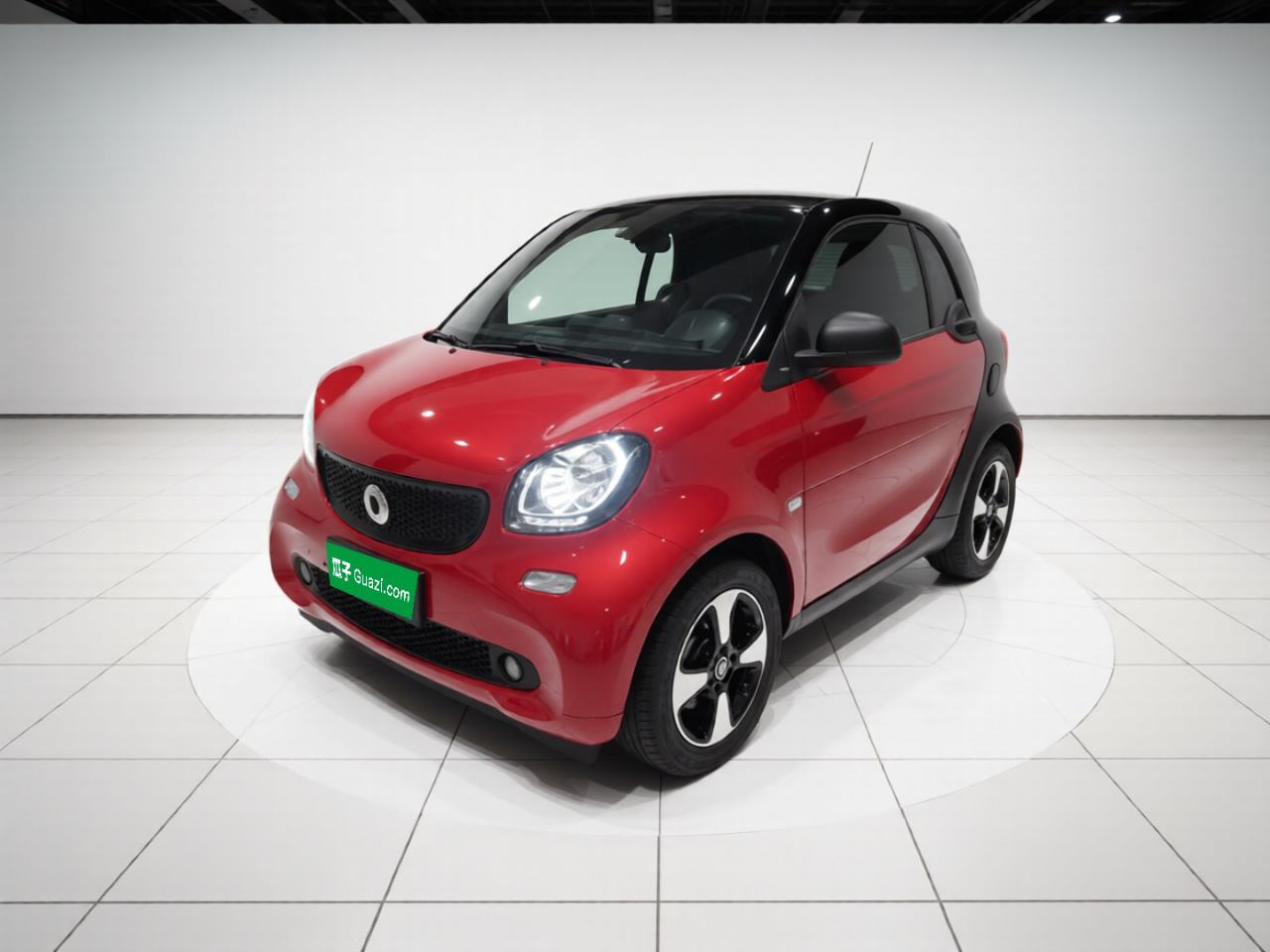 smart fortwo - фото 0