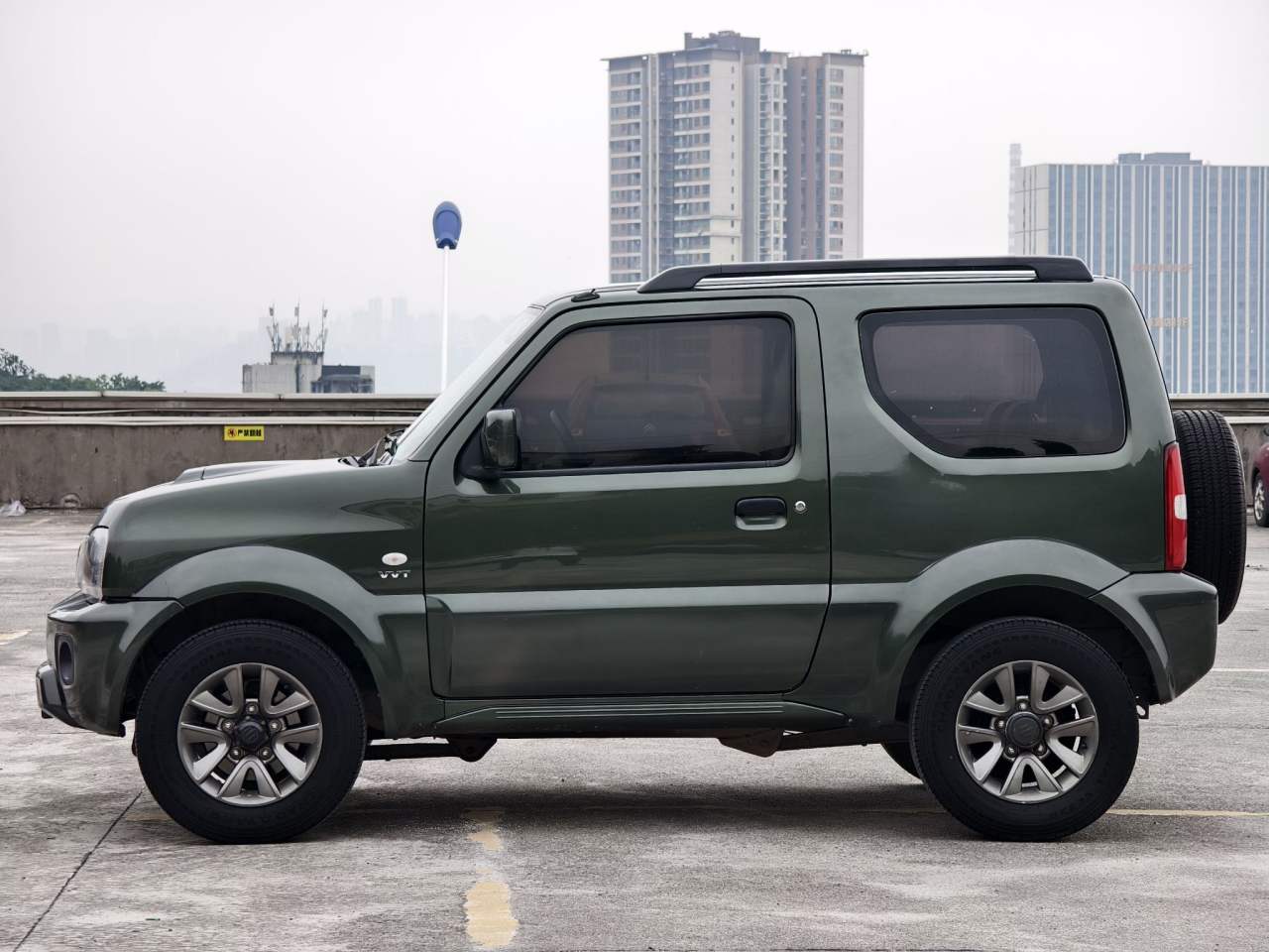 Suzuki Jimny - фото 2