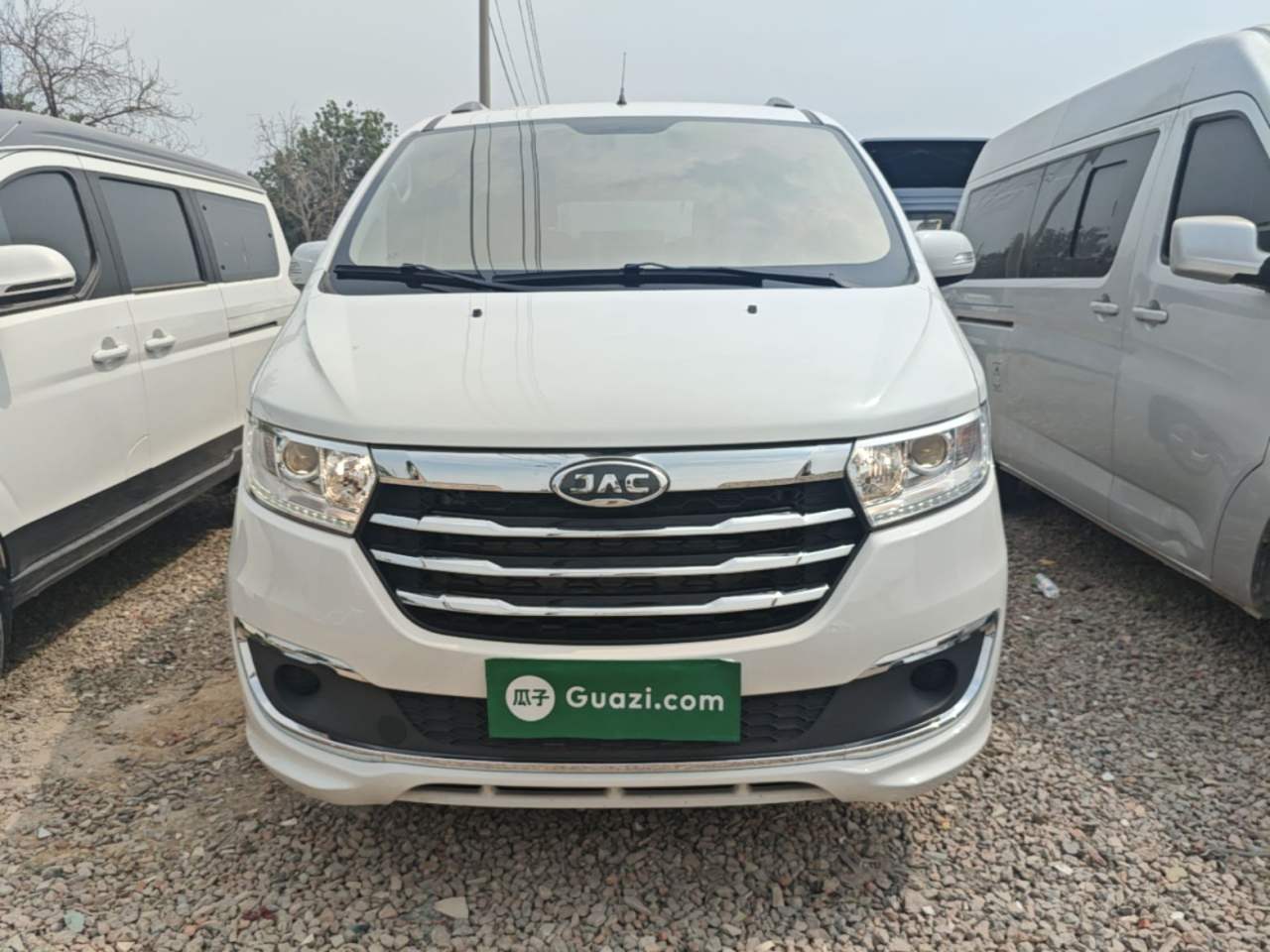 JAC Refine M3 - фото 1