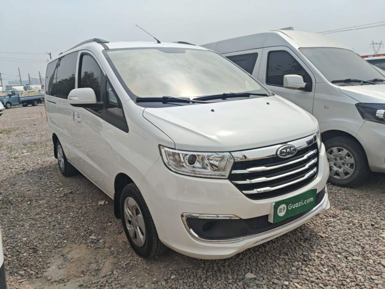 JAC Refine M3 - фото 4