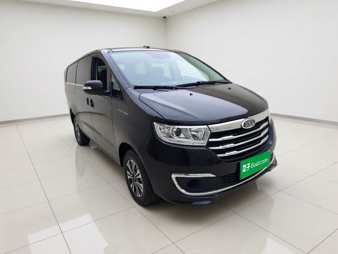 JAC Refine M3 - фото 2
