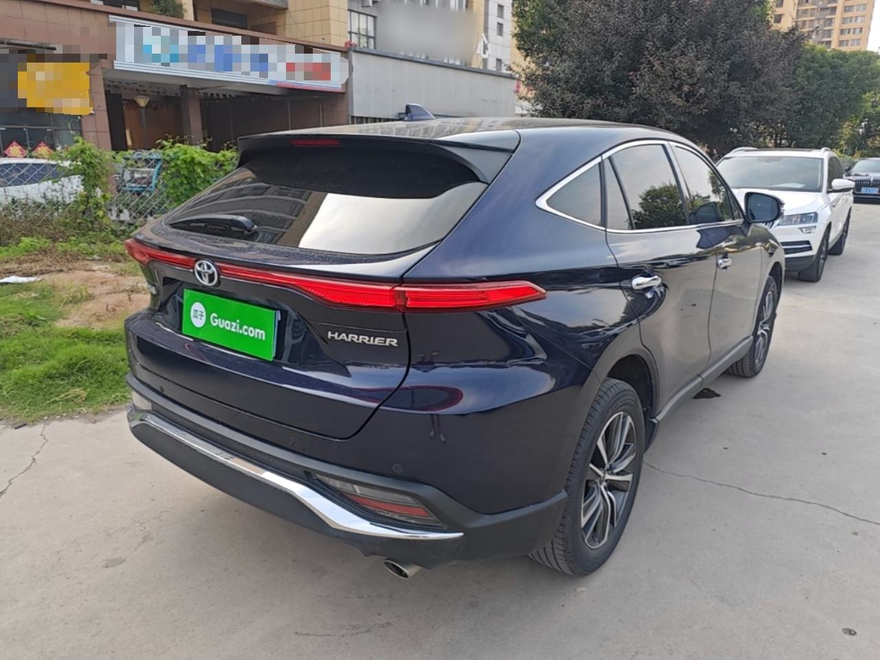 Toyota Harrier - фото 3
