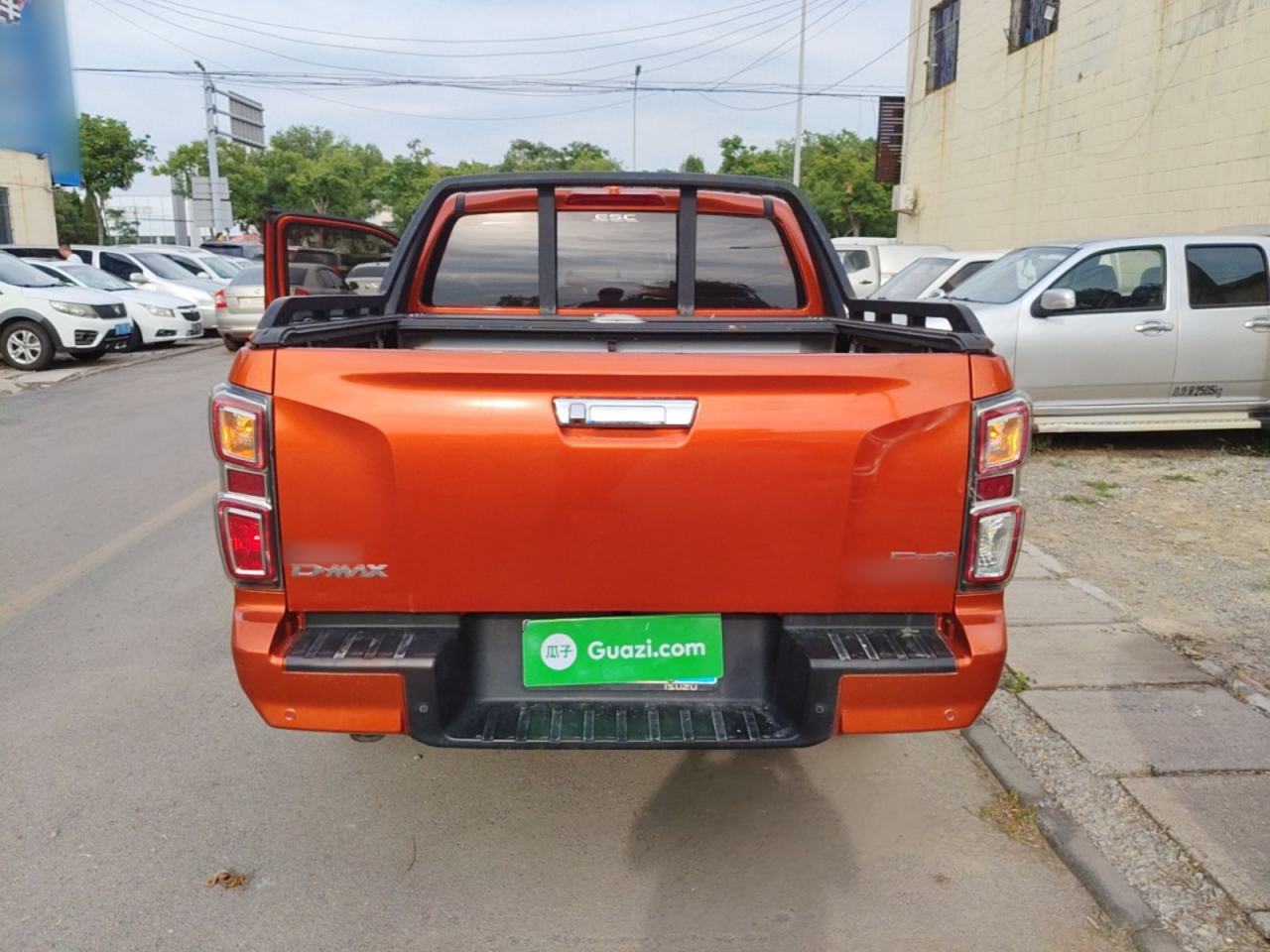 Isuzu D-MAX - фото 4