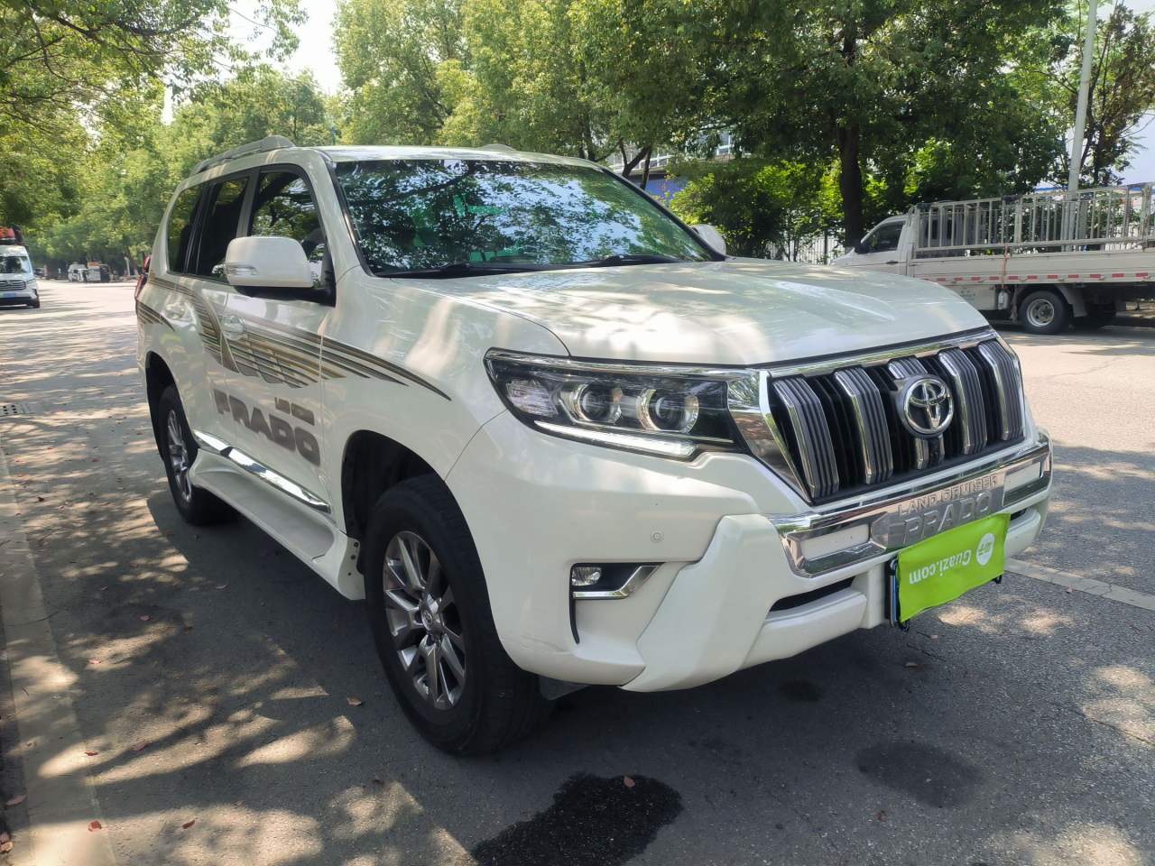Toyota Prado (Import) - фото 2